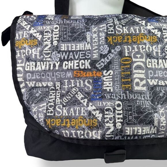 L.L. Bean Messenger Shoulder Flap Crossbody Bag Graffiti Skateboard Surfer Surf - Picture 14 of 16